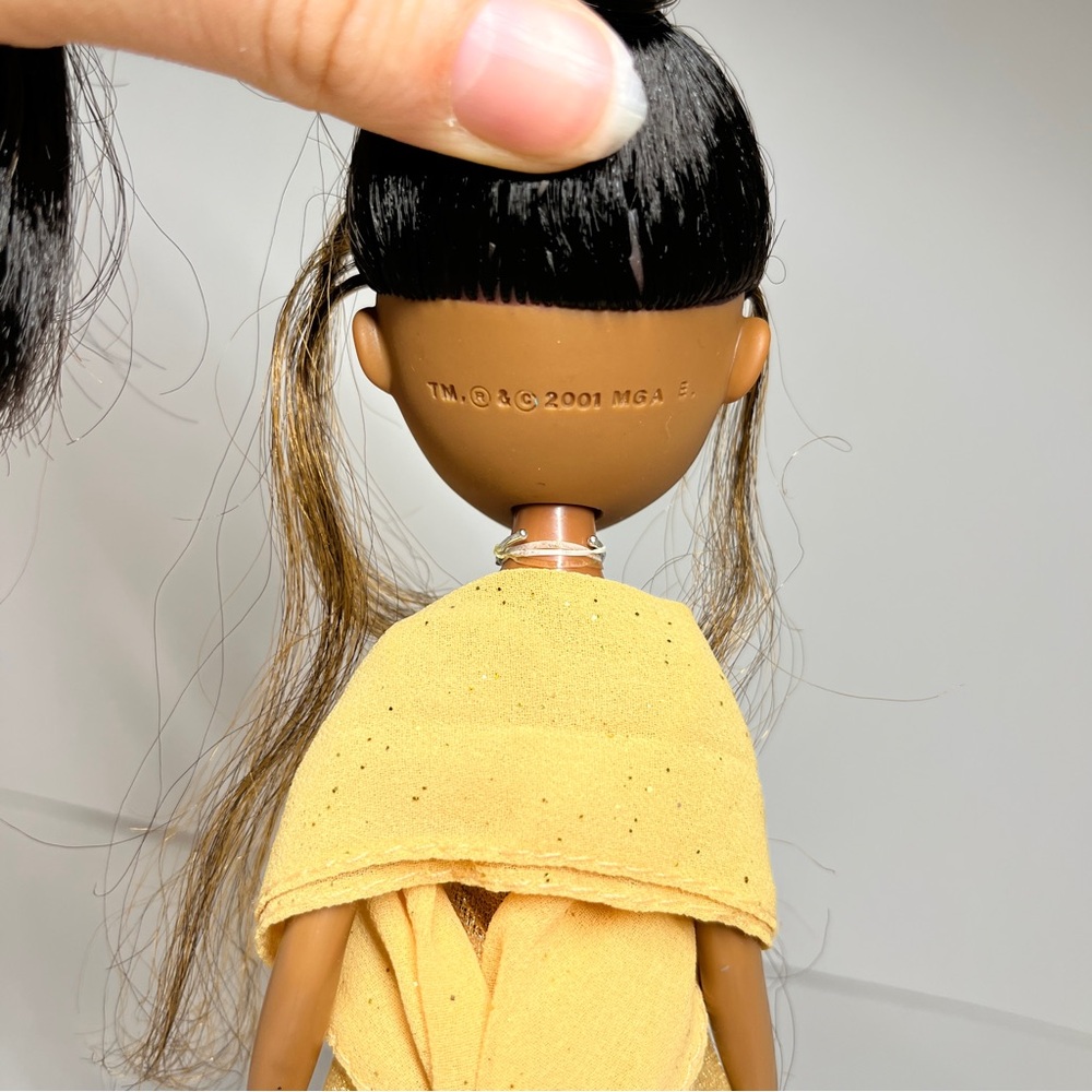 Vintage 2003 Bratz Formal Funk Sasha Doll Gold Dress Secondary Outfit Prom Y2k - Picture 10 of 15
